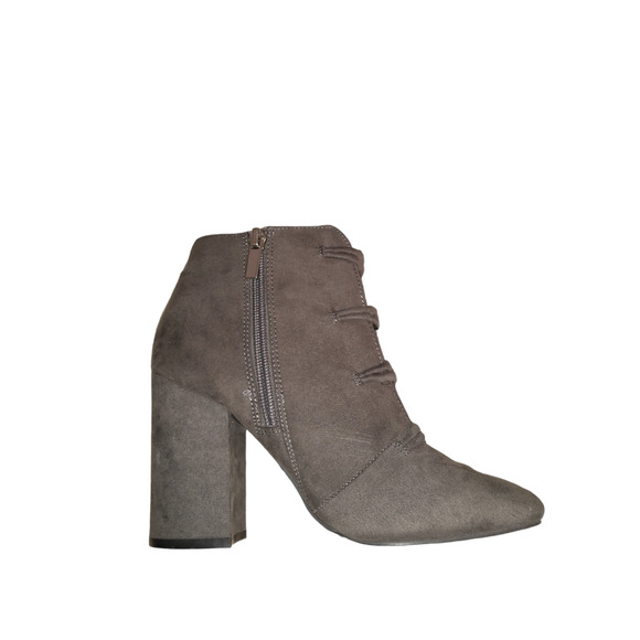 Primark Women's Faux Suede Gray Ankle Boots Heeled Pom-Poms Size 6 Fashionable - Picture 12 of 13